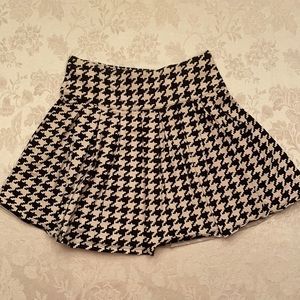 The Children’s Place Skirt size 10